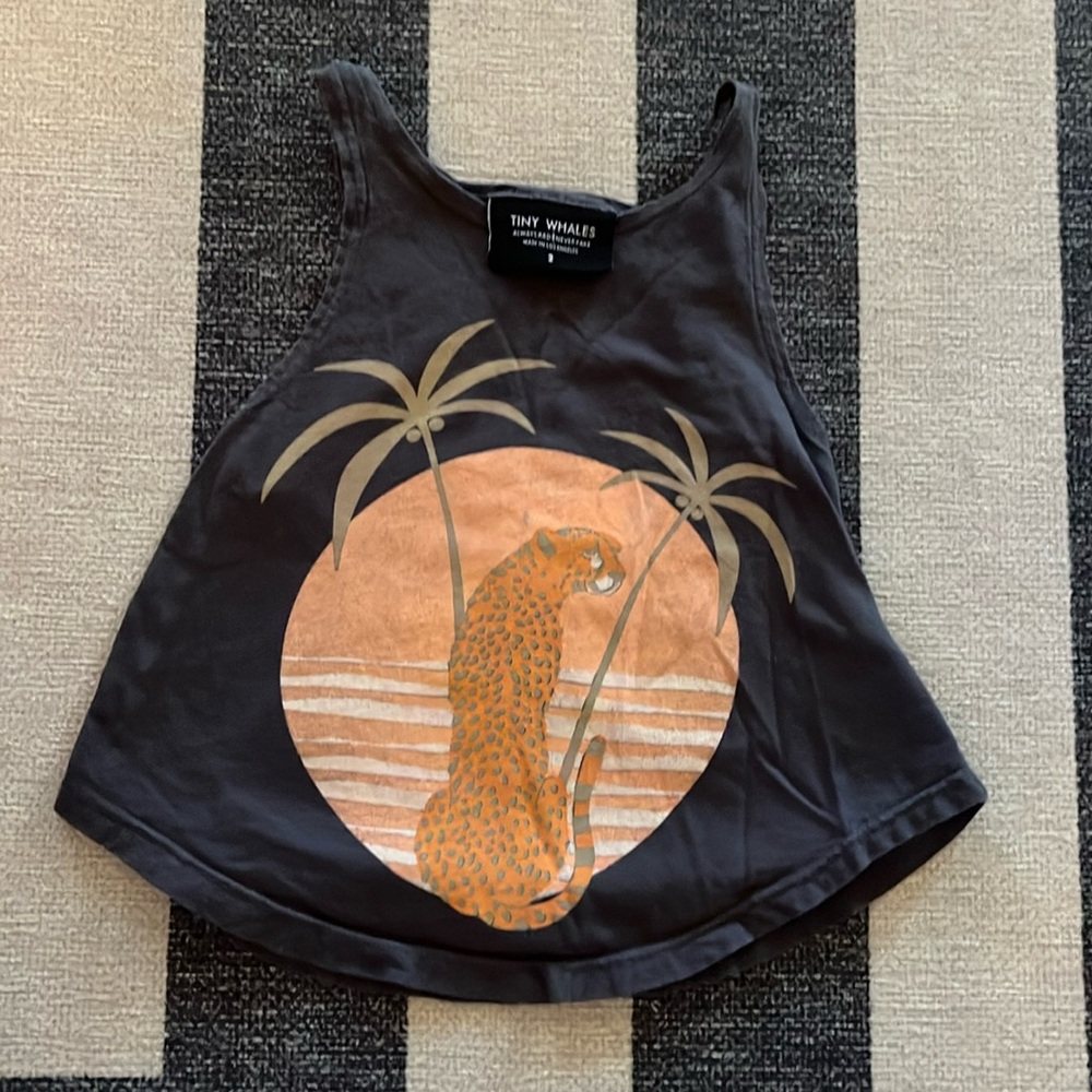 Tiny Whales Tank 🐆